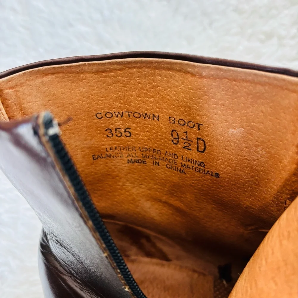 Cowtown Brown Leather sides Zip Men's Boots size 9.5 D
